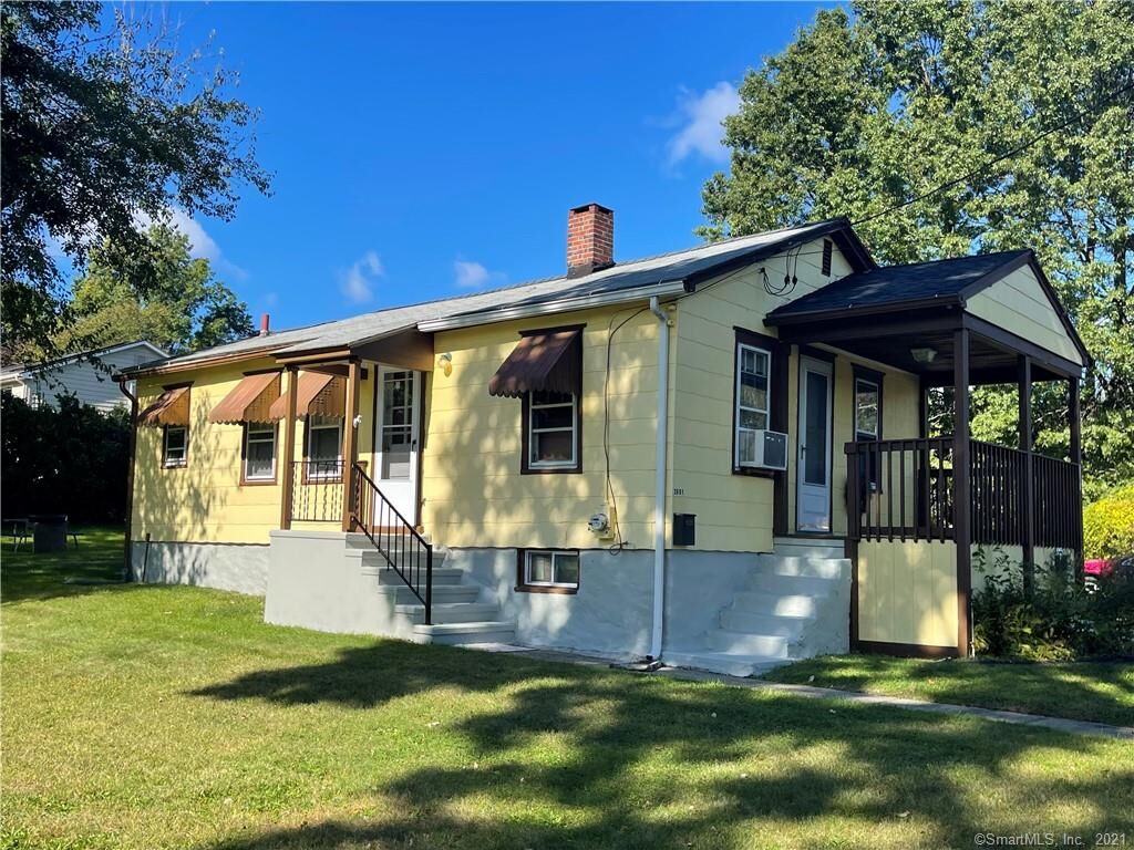 Property Photo:  2881 Broadbridge Avenue  CT 06614 