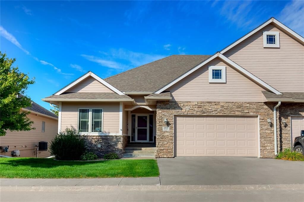 Property Photo:  1904 NW Elm Lane  IA 50023 