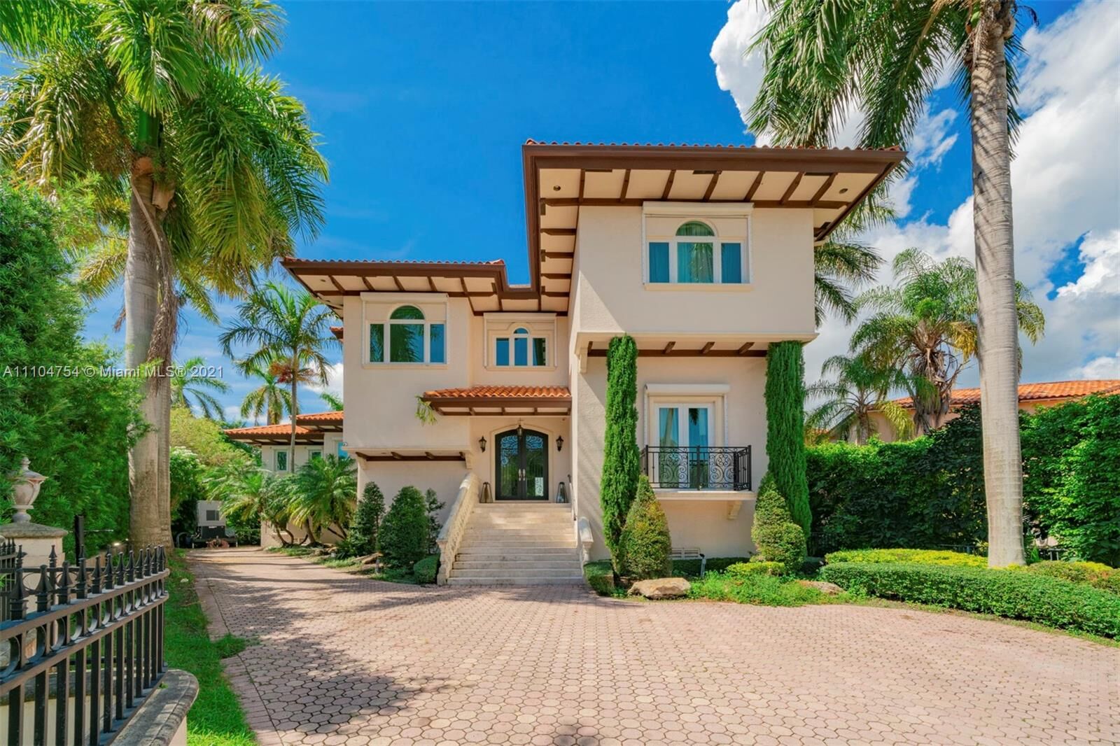 Property Photo:  146 Rosales Ct  FL 33143 