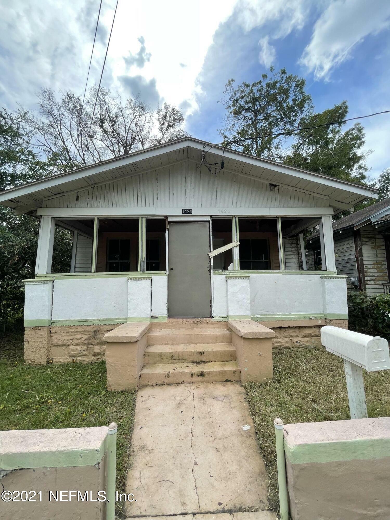 Property Photo:  1424 W 5th Street  FL 32209 