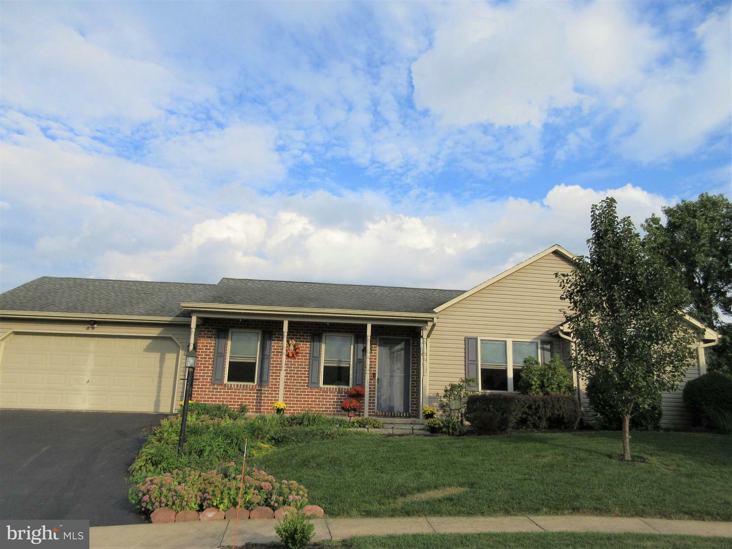 Property Photo:  6 Haverford Circle  PA 17345 