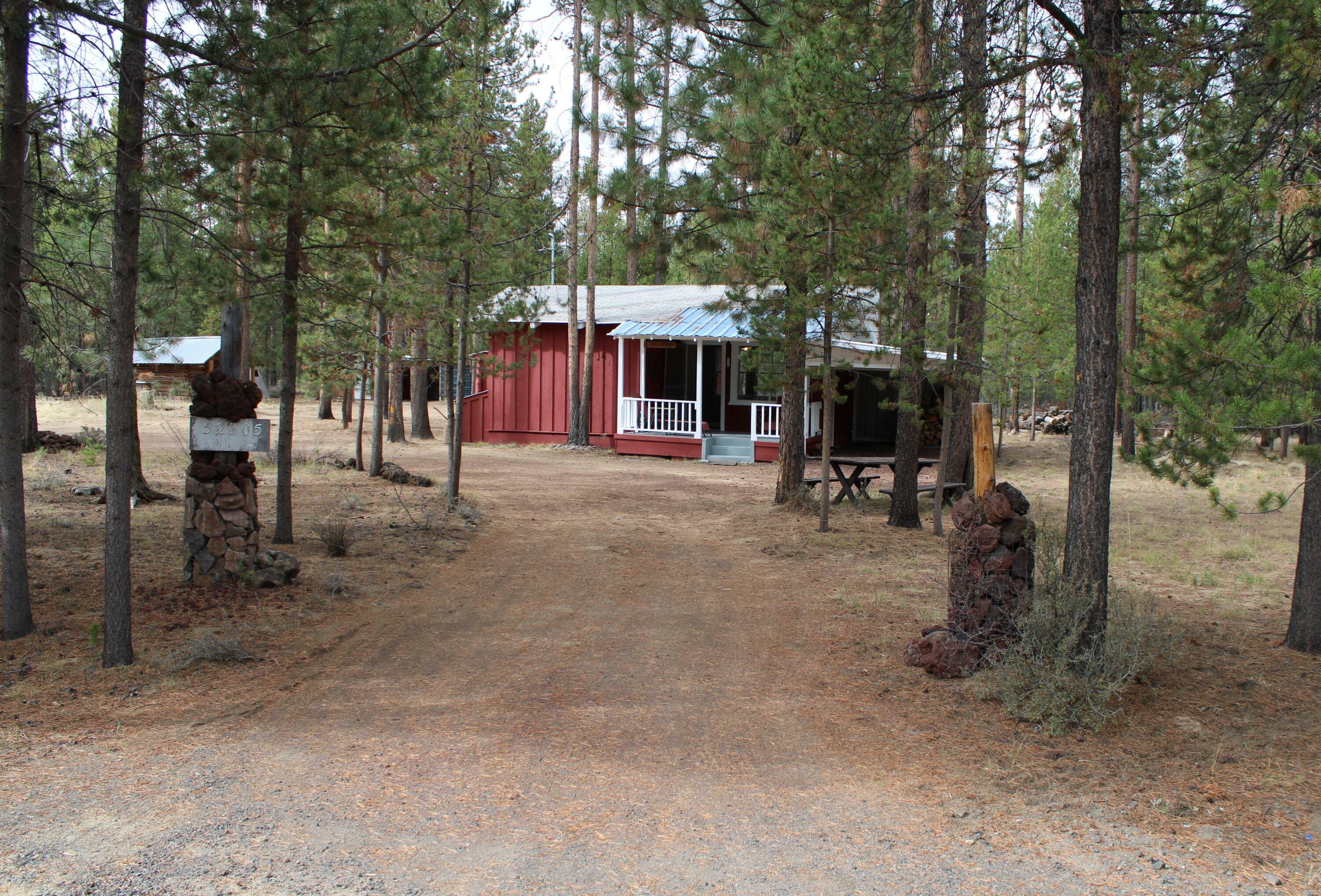 Property Photo: 52305 Lechner Lane OR 97739