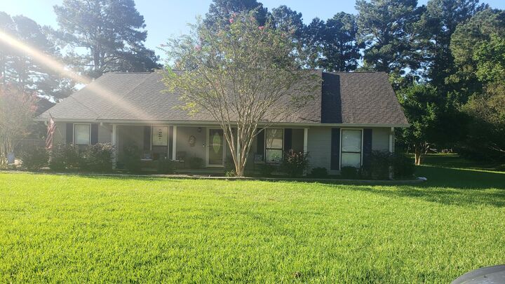 104 Burnley  New Llano LA 71461 photo