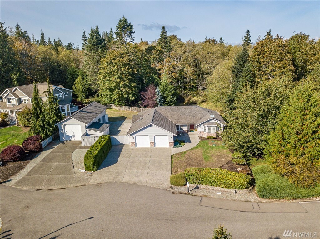 Property Photo:  1019 Joanna Lane  WA 98282 