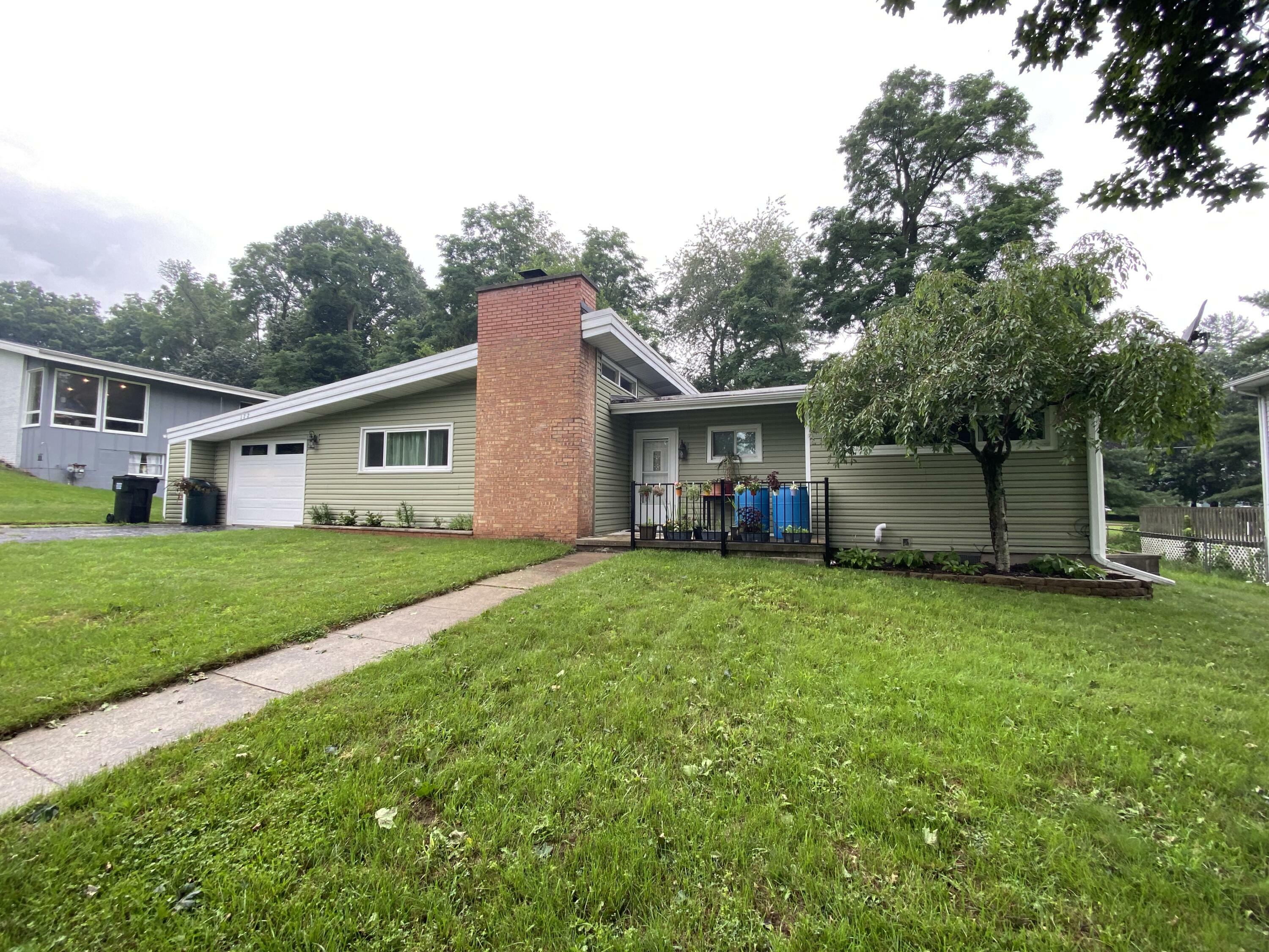 Property Photo:  172 Westwood Drive  MI 49242 