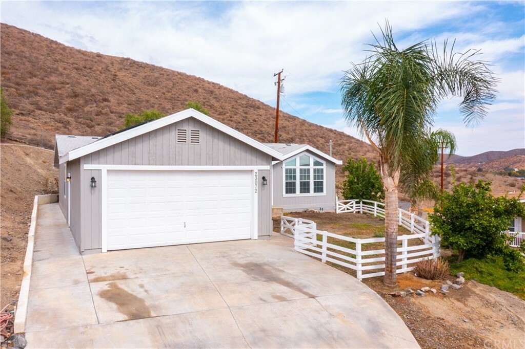 23072 Texas Avenue  Quail Valley CA 92587 photo