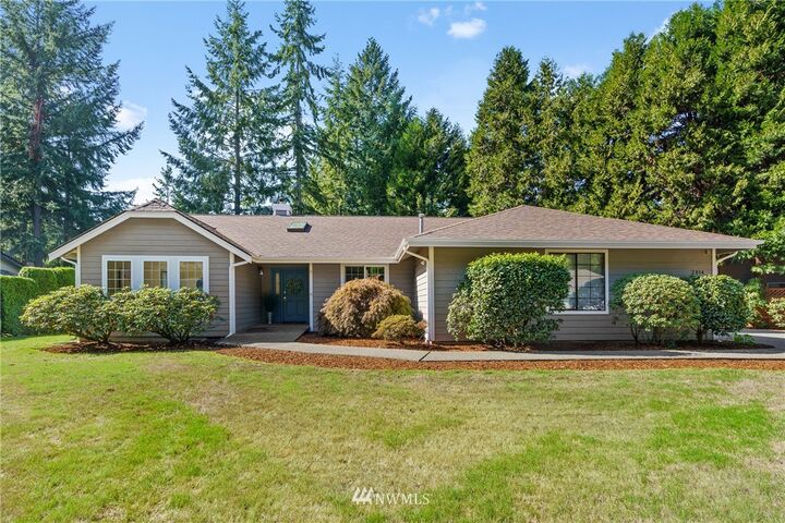 Property Photo: 2814 42nd Street WA 98335