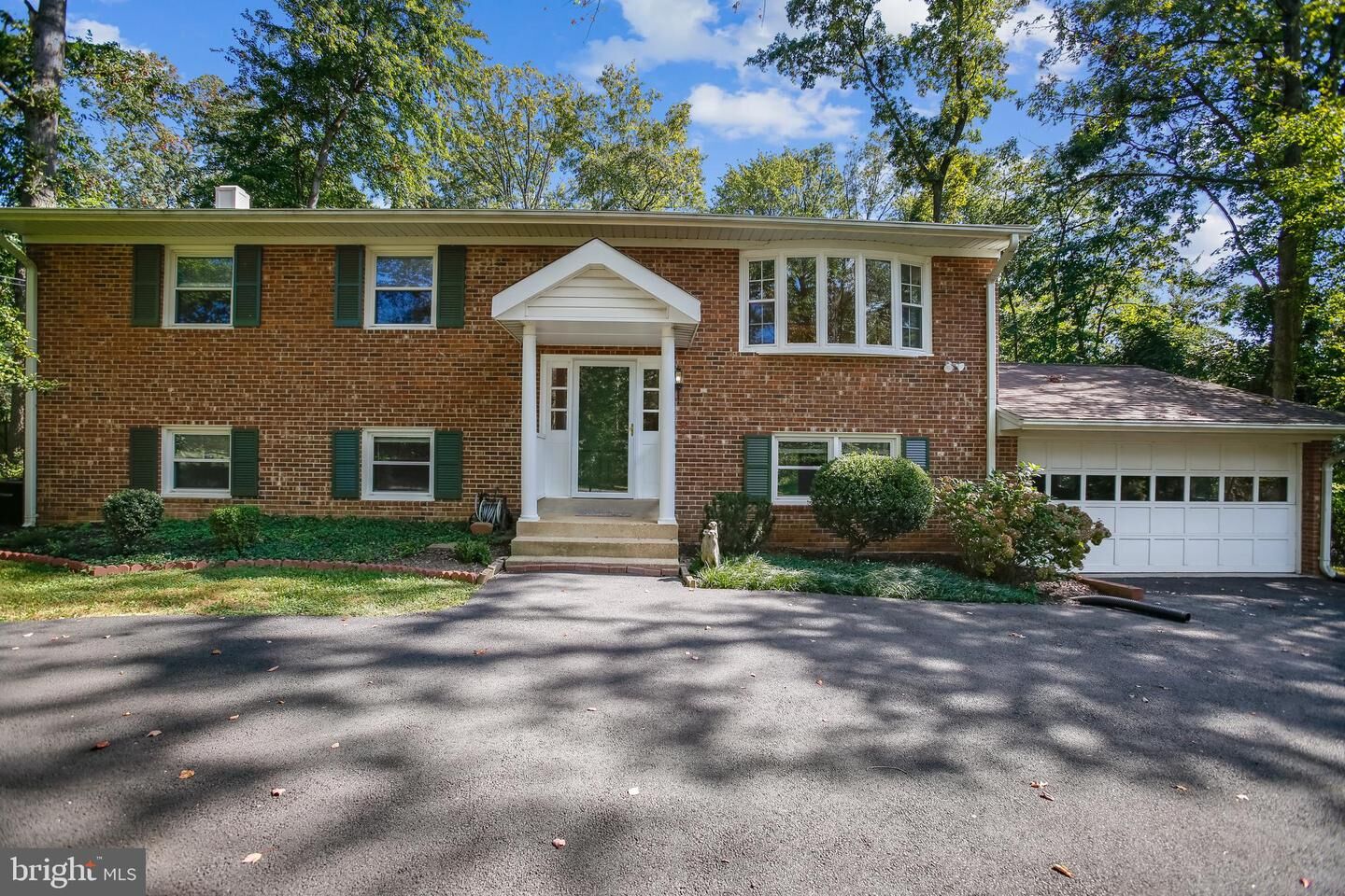 Property Photo:  2311 Division Avenue  VA 22043 