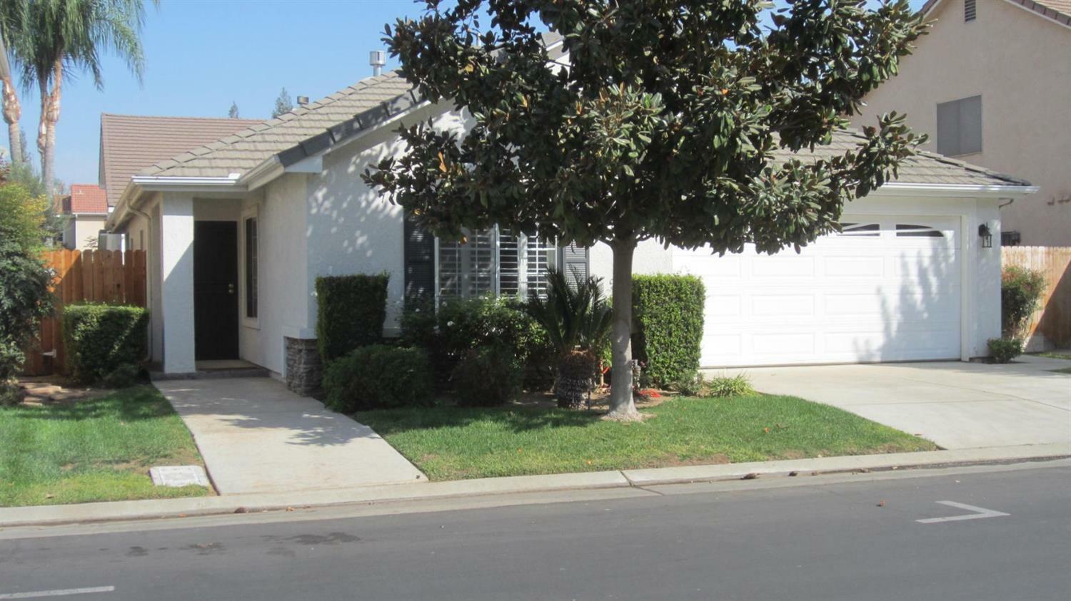 3758 W Vincent Lane  Fresno CA 93711 photo