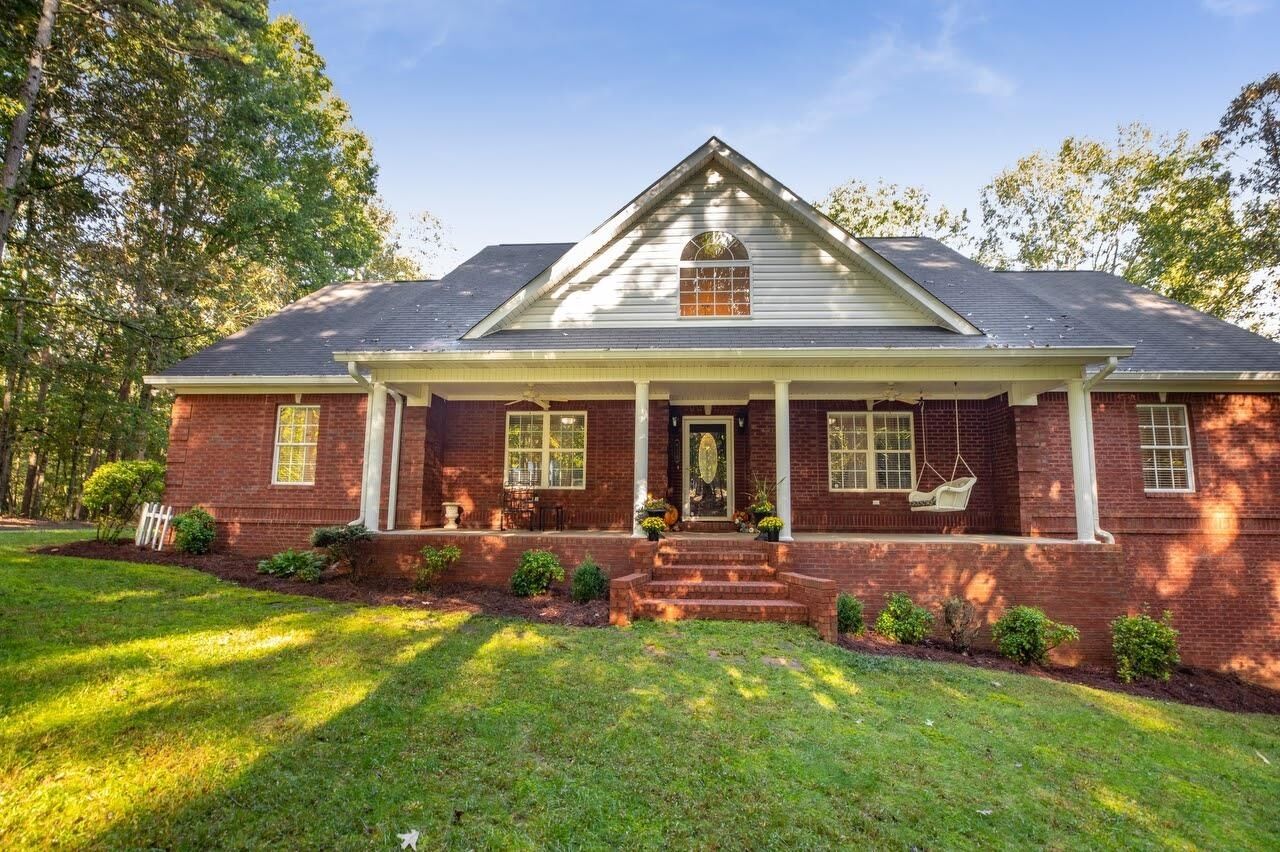 Property Photo: 418 McDonald Road GA 30176