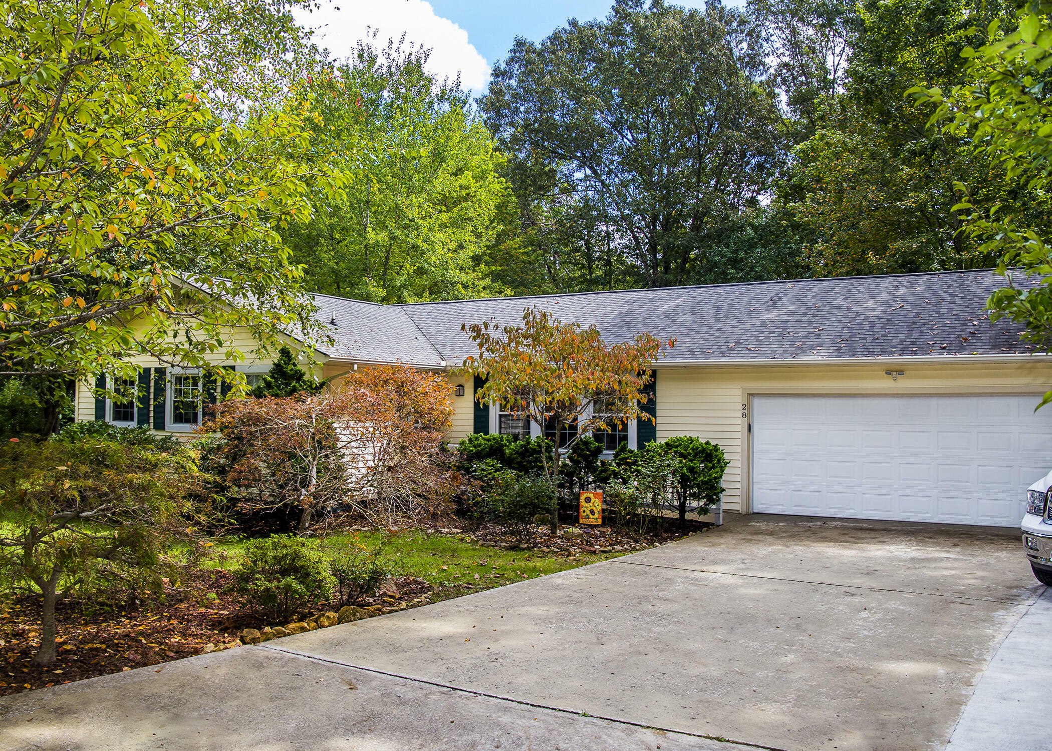 Property Photo:  28 Black Oak Circle  TN 38558 