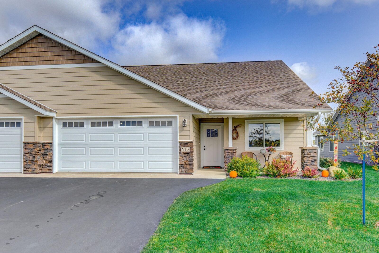 Property Photo:  612 Kreekview Drive  WI 54020 