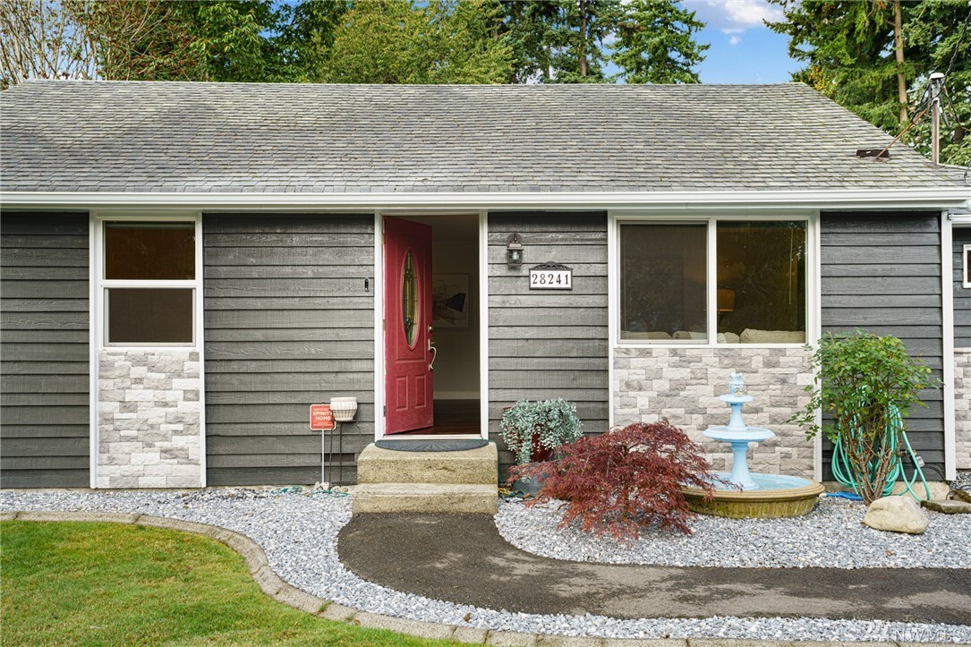 Property Photo:  28241 27th Ave S  WA 98003 