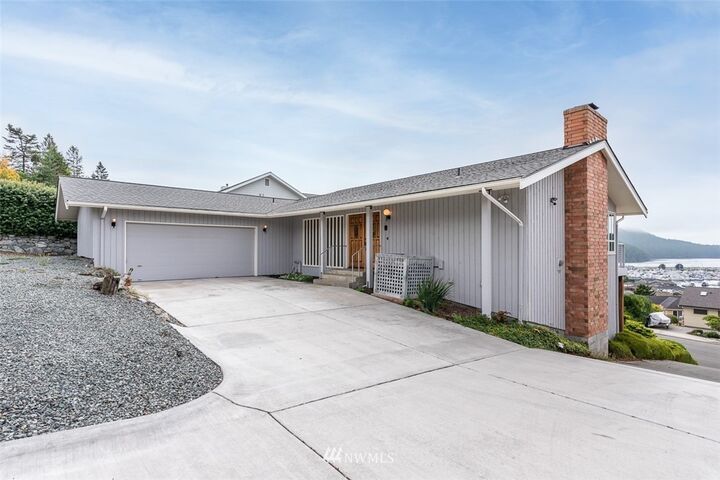 Property Photo:  1901  Bradley Drive  WA 98221 