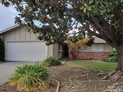 410 Begonia Boulevard  Fairfield CA 94533 photo