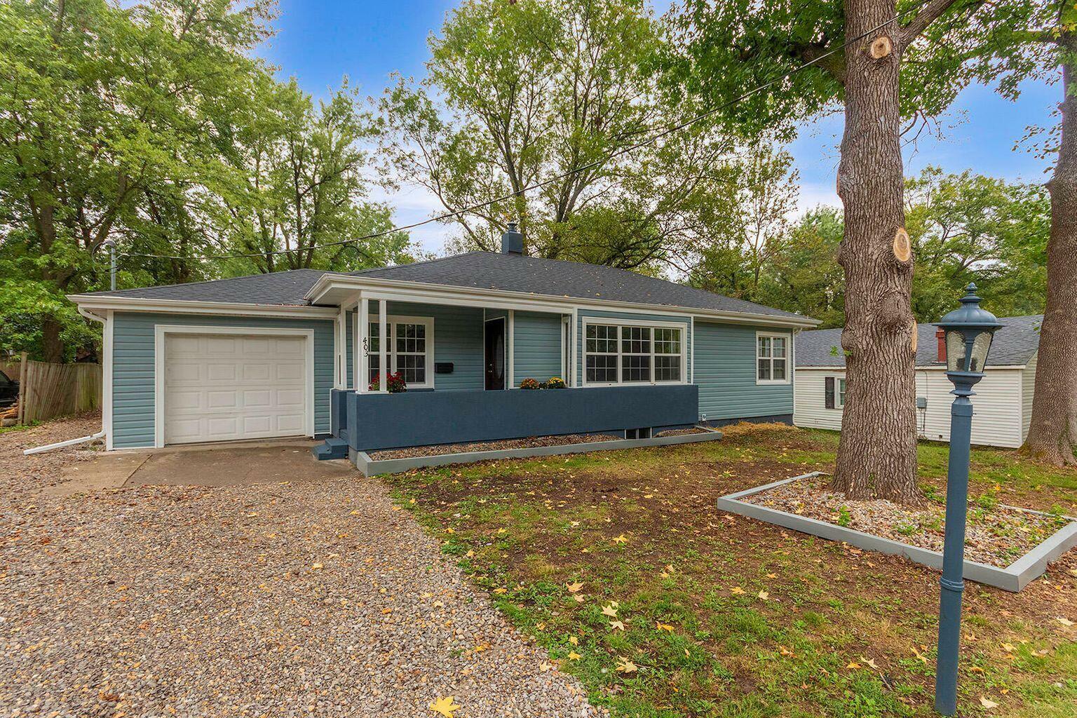 Property Photo:  403 Yale St  MO 65265 