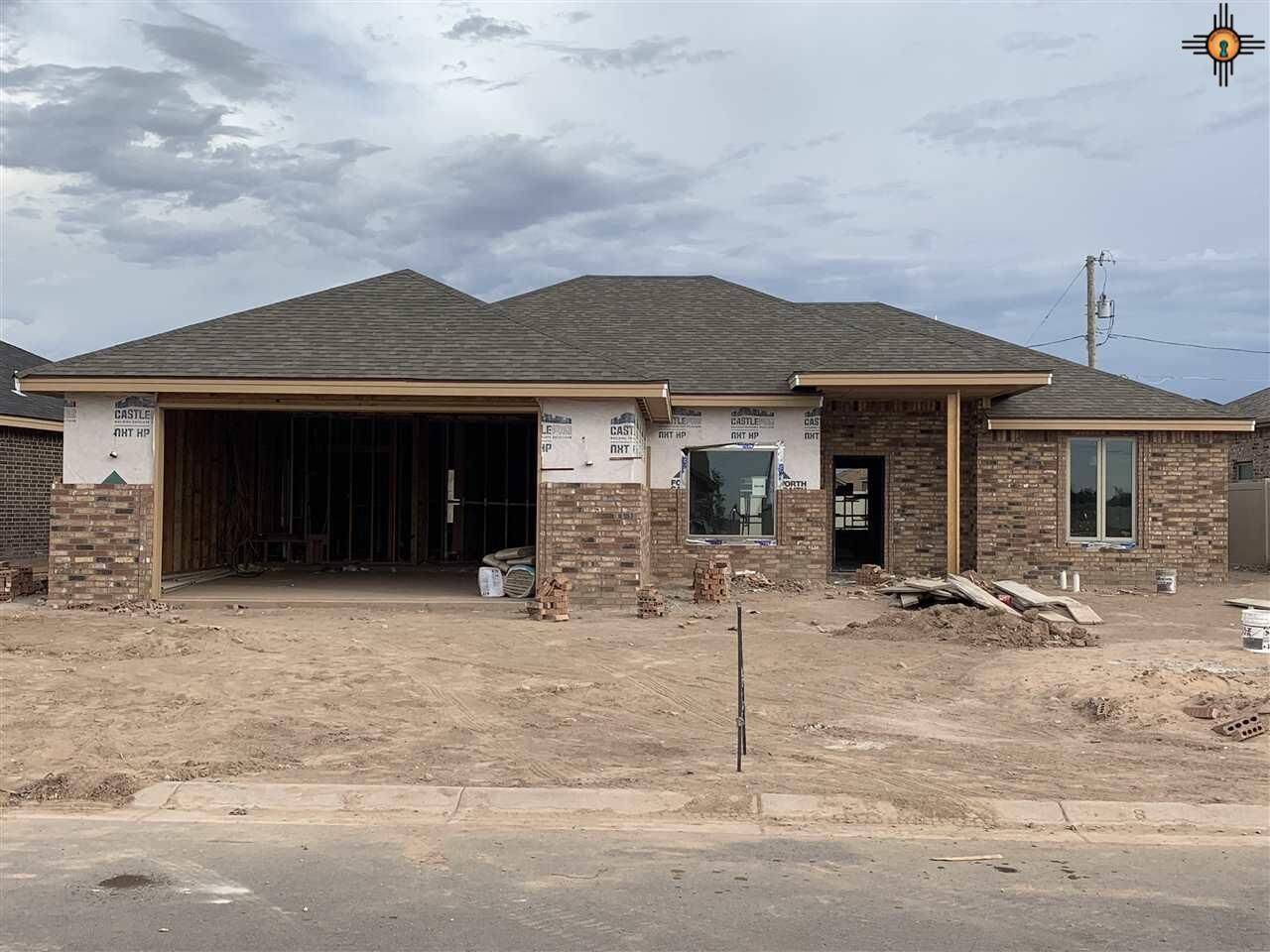 Property Photo: 2411 W Bullock Avenue NM 88210