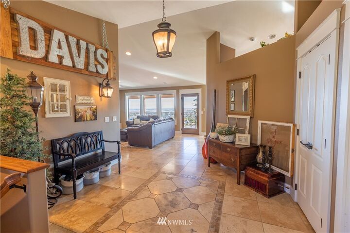 Property Photo: 568 Morning Star Boulevard WA 98823