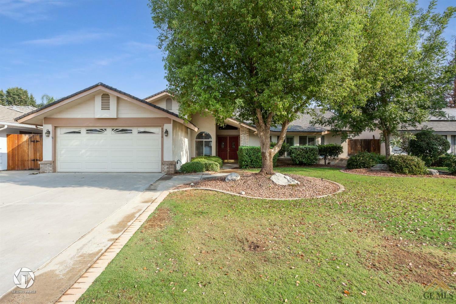 Property Photo:  9908 Marilee Avenue  CA 93312 