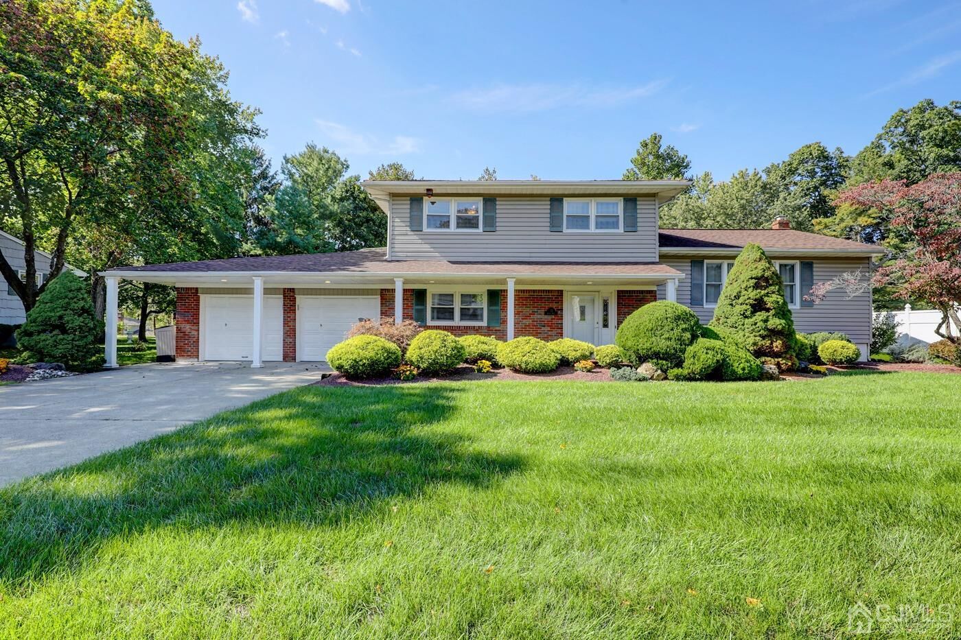 Property Photo:  13 Queens Road  NJ 08816 