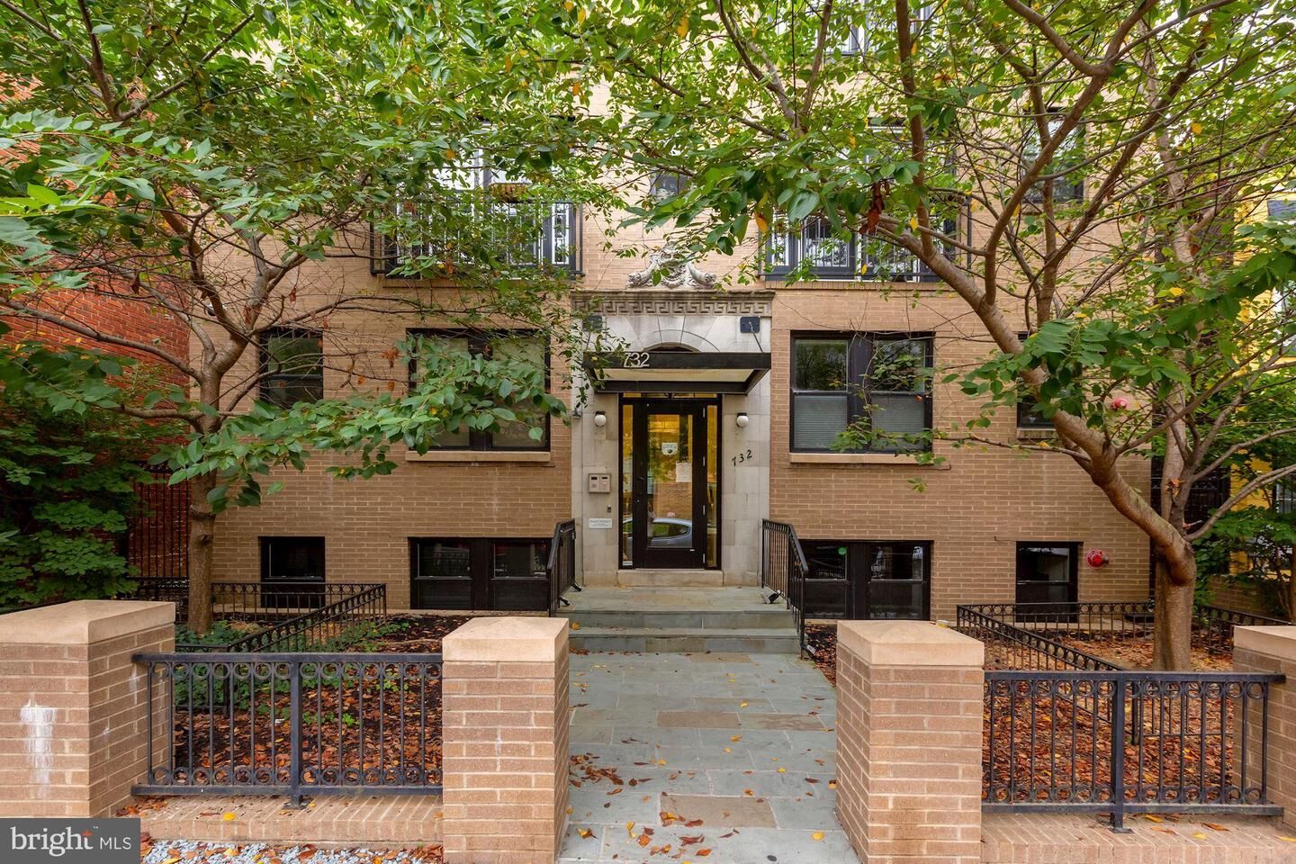 Property Photo:  732 Lamont Street NW 202  DC 20010 