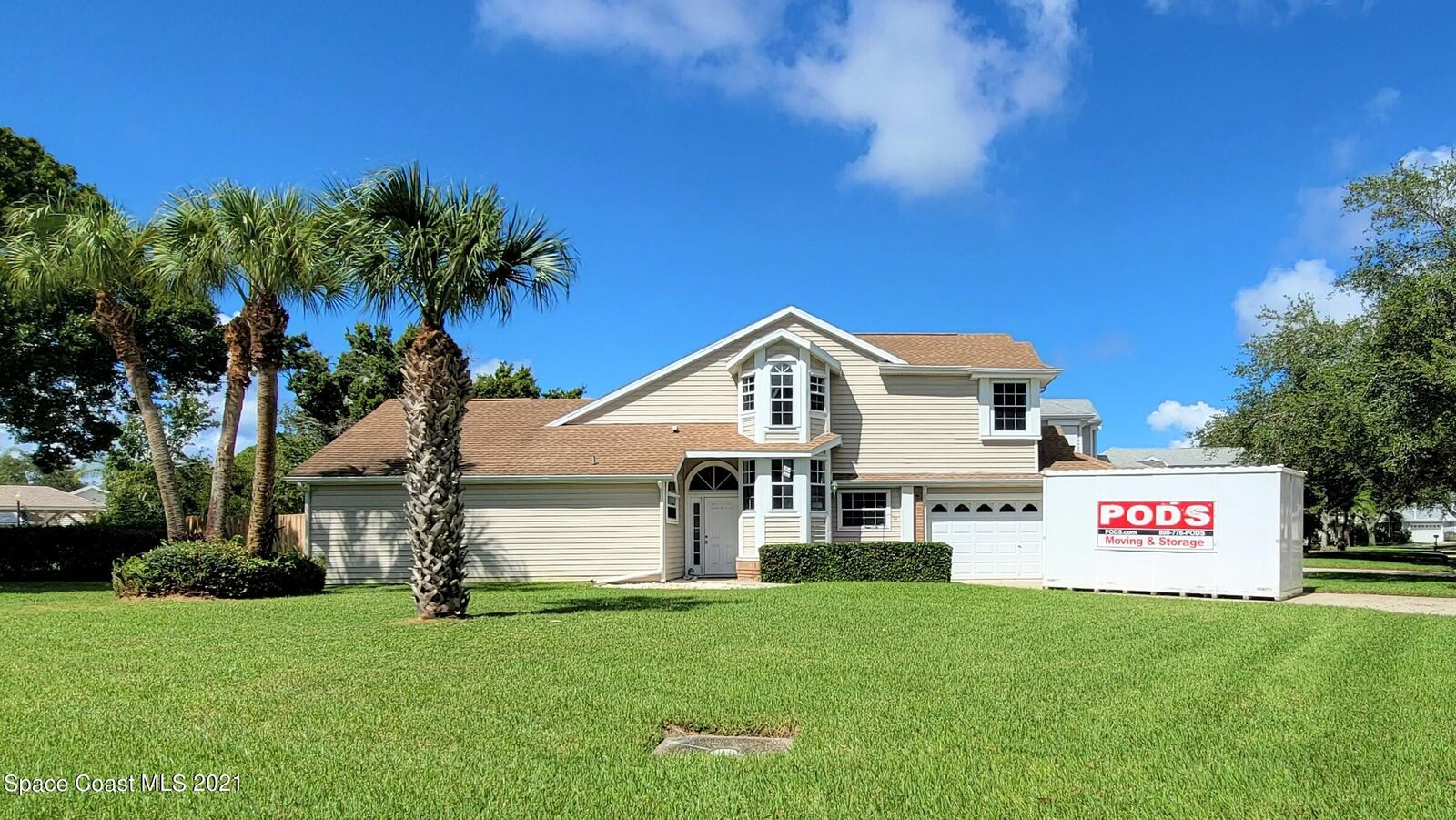 Property Photo: 1719 Nicklaus Drive FL 32935