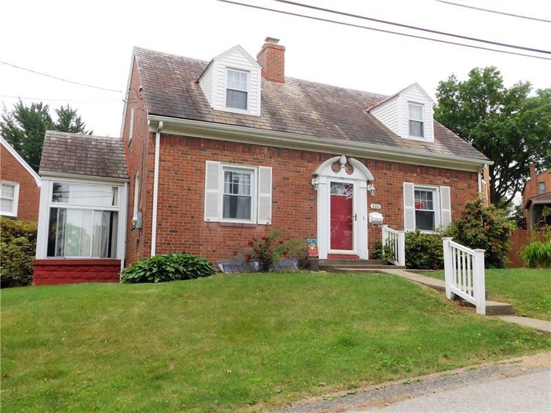 Property Photo:  133 Union St  PA 15120 