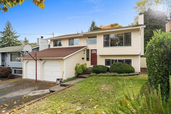3119 SW 105th Street  Seattle WA 98146 photo