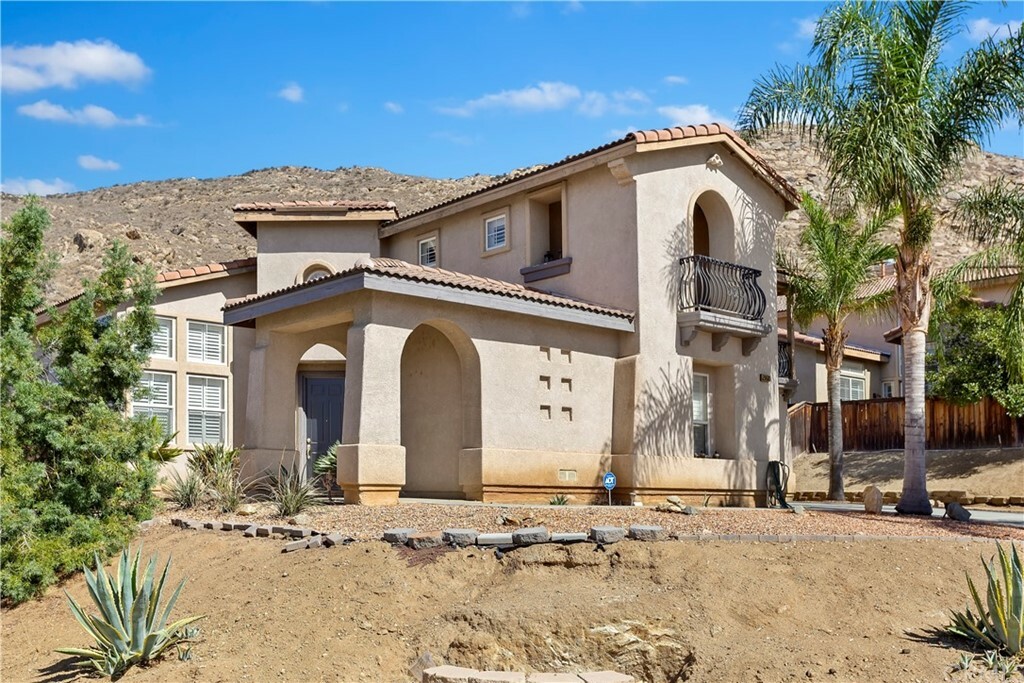 Property Photo:  23610 Descanso Drive  CA 92557 