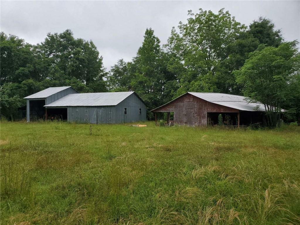 Property Photo:  1384 County Road 37  AL 36866 