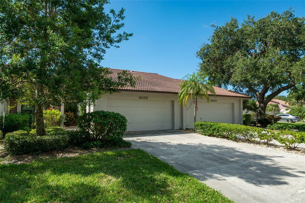 Property Photo:  4035 Wilshire Circle E 138  FL 34238 