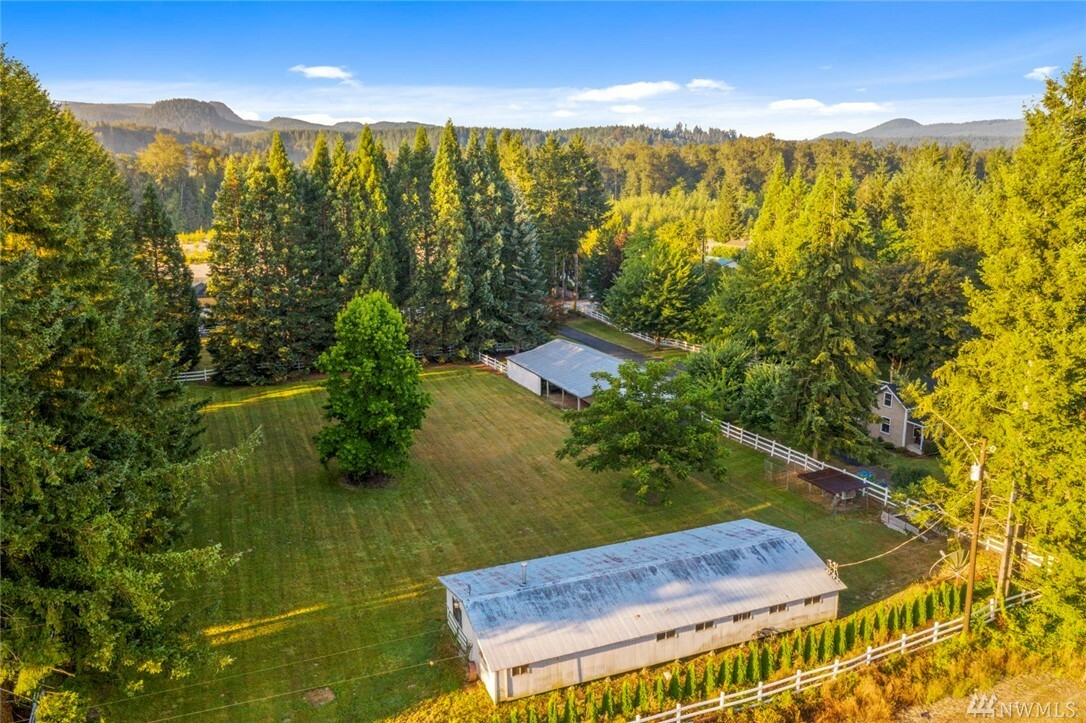Property Photo: 1125 Dyer Rd WA 98294