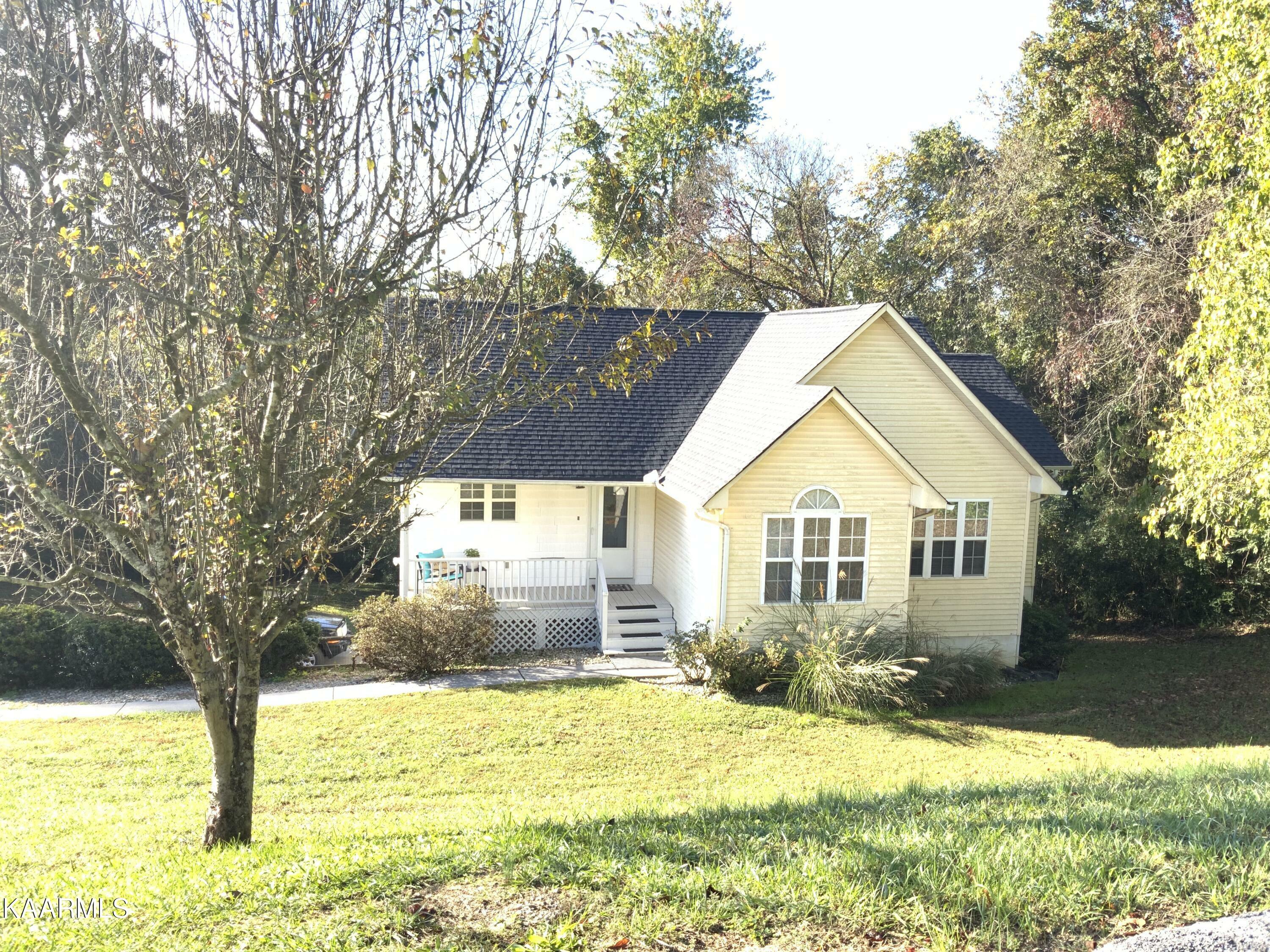 Property Photo:  132 Oakview Drive  TN 37763 