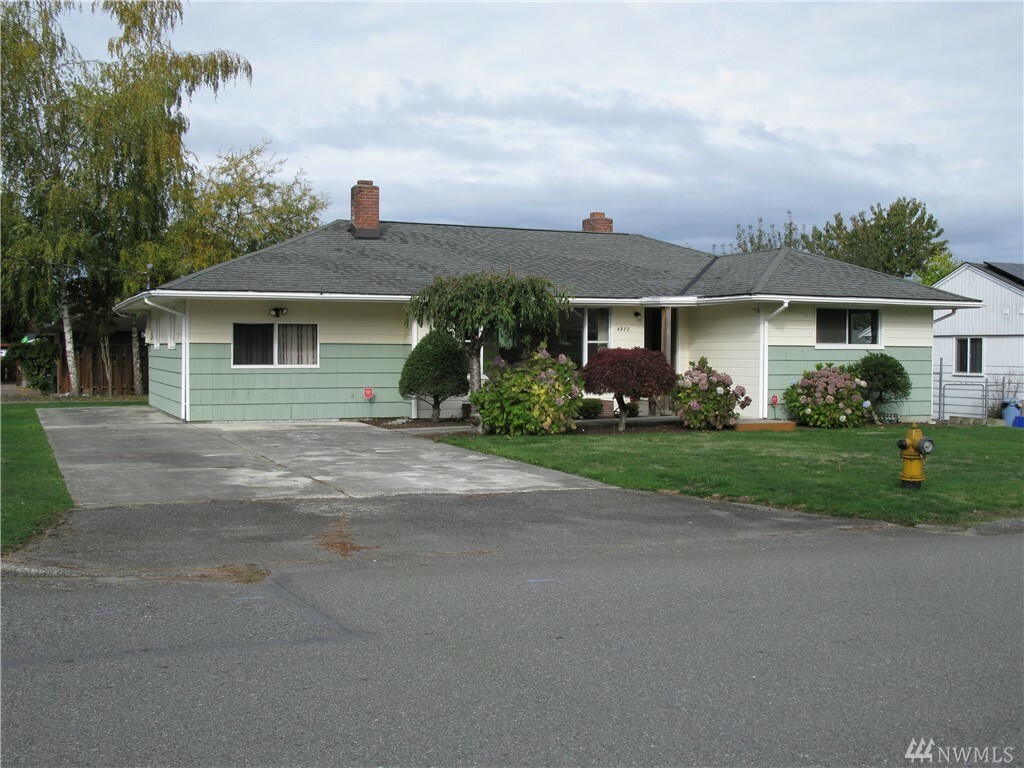 Property Photo:  4972 Vesper Dr  WA 98203 