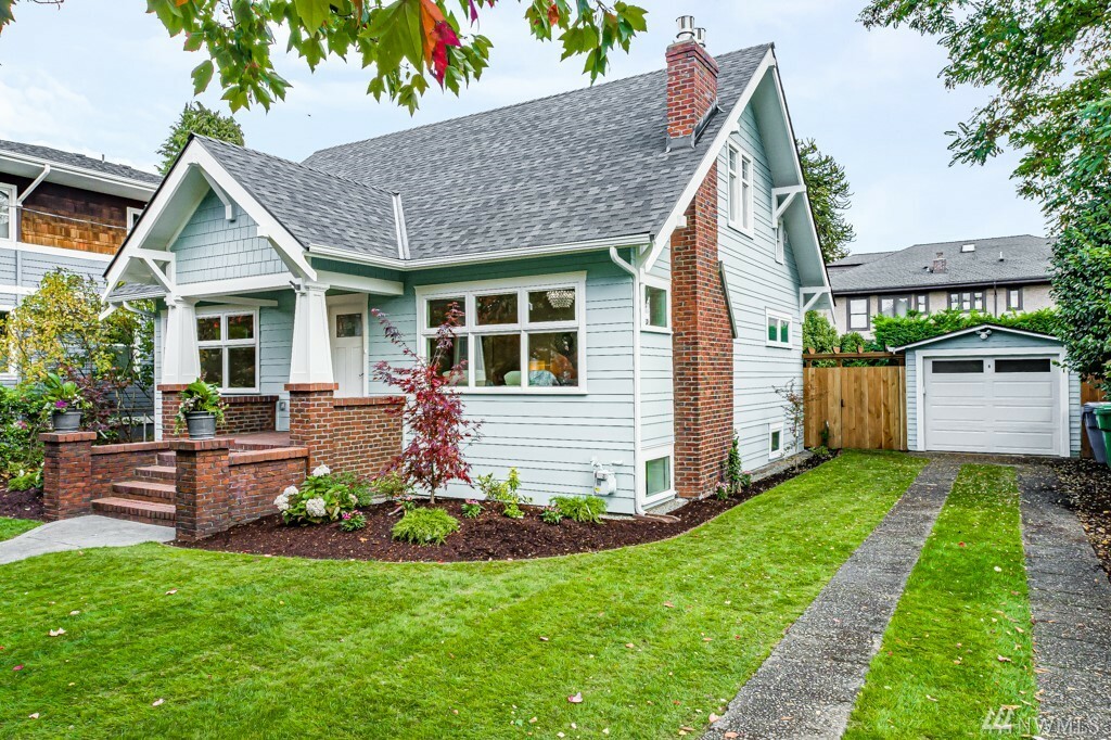 Property Photo: 426 30th Ave S WA 98144