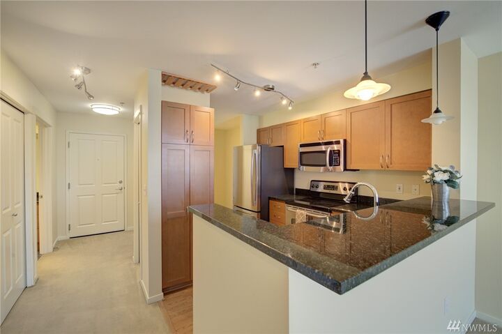 Property Photo:  118 107th Ave NE B108  WA 98004 