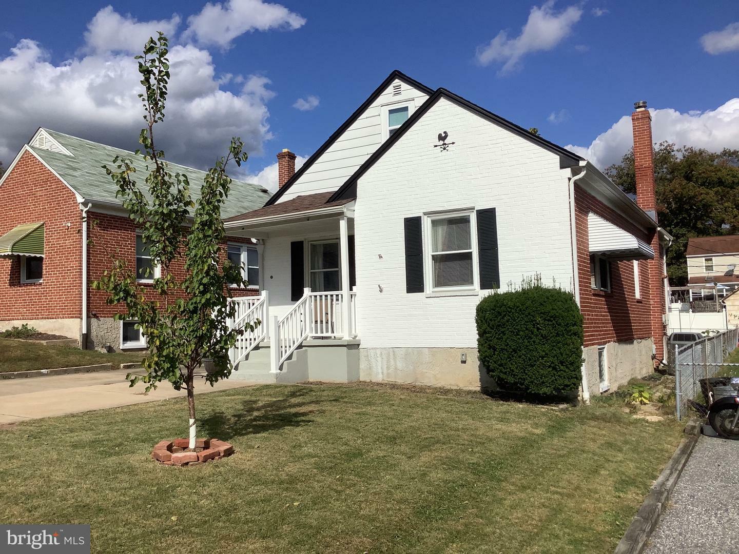Property Photo: 2808 Emerald MD 21234