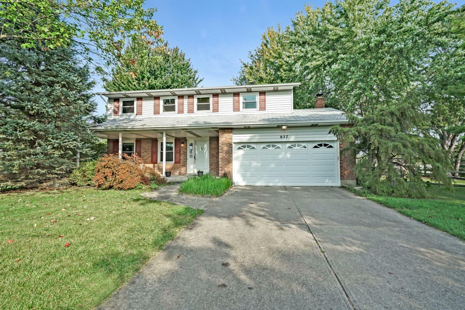 Property Photo:  827 Quailwood Ct  OH 45040 