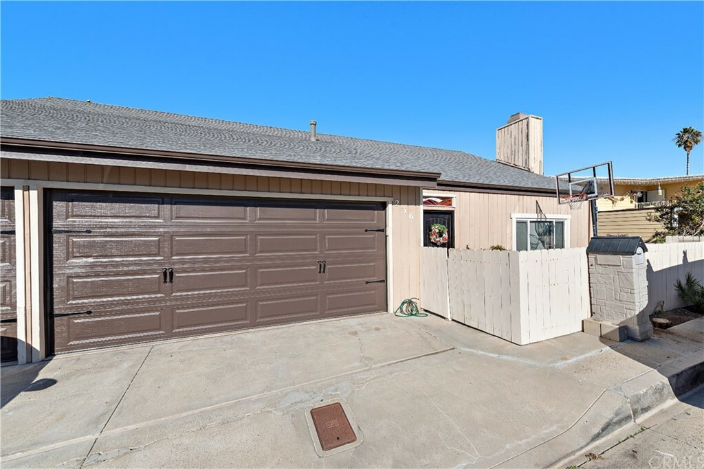 Property Photo:  236 Avenida Montalvo B  CA 92672 