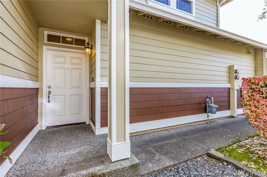 Property Photo:  12305 Meridian Ave S 6  WA 98208 