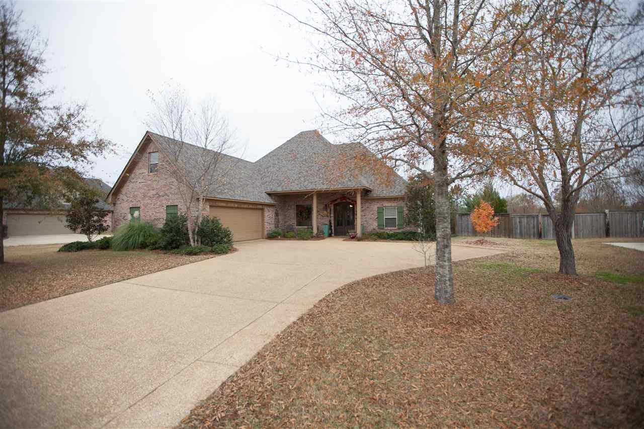 Property Photo:  107 Windward Way  MS 39046 
