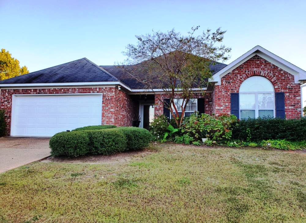 Property Photo:  305 Spring Hill Point  MS 39047 