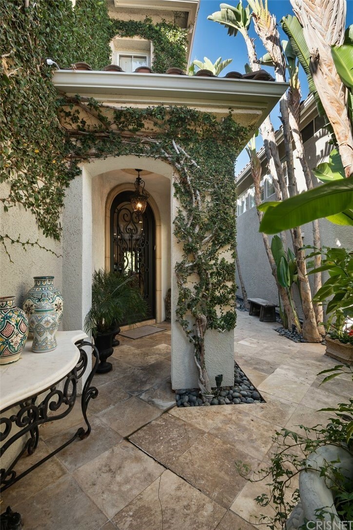 Property Photo: 3669 Calle Joaquin CA 91302