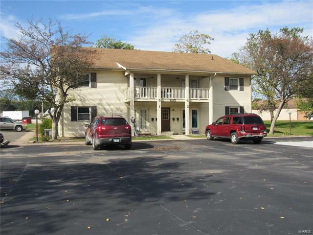 Property Photo: 400 George Street 62052