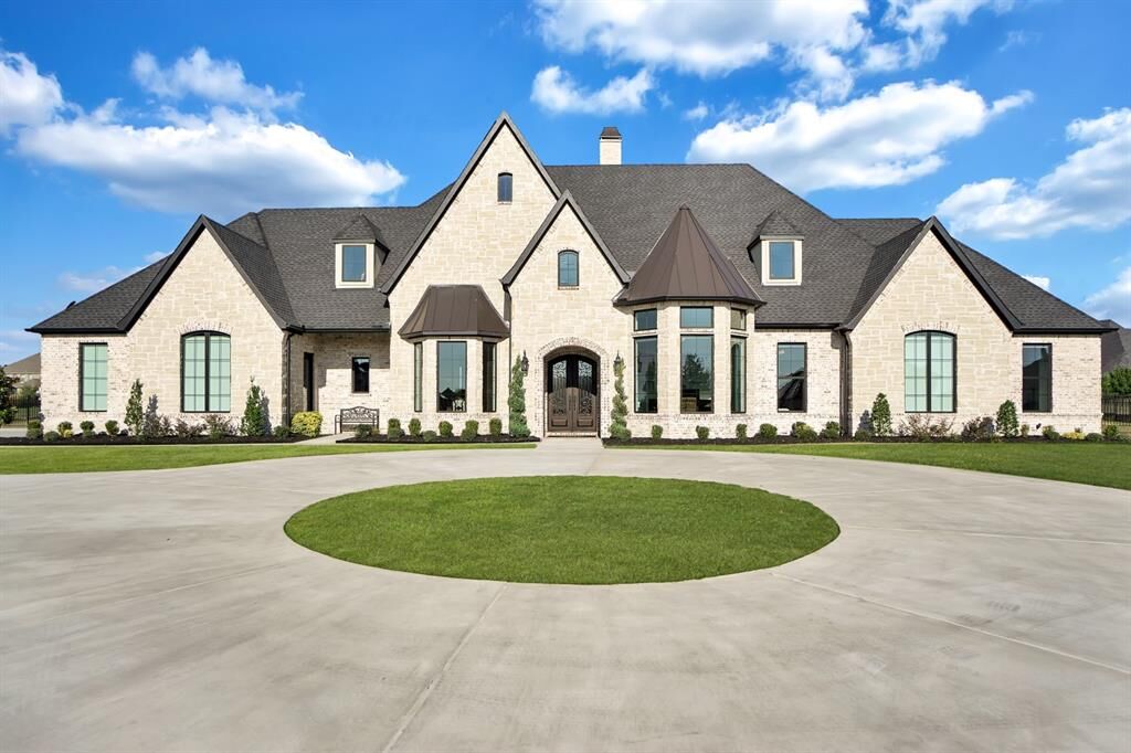 Property Photo:  1122 Cambridge Court  TX 75032 