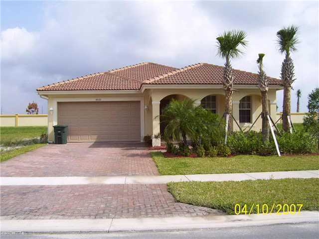 Property Photo: 4226 Aberfoyle Avenue FL 34947