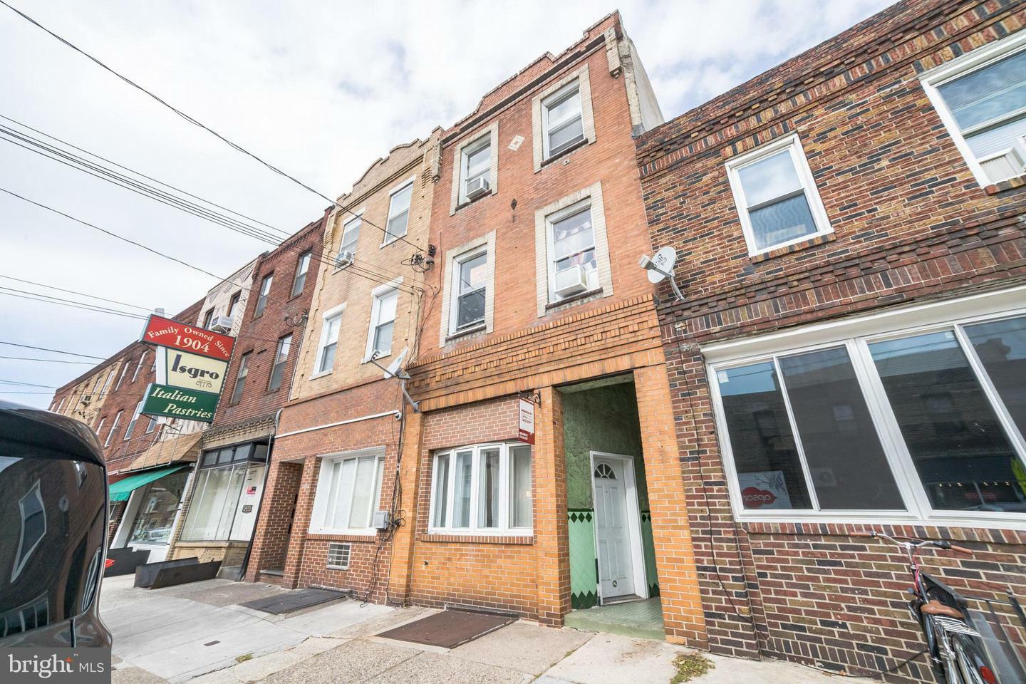 Property Photo: 1003 Christian Street PA 19147