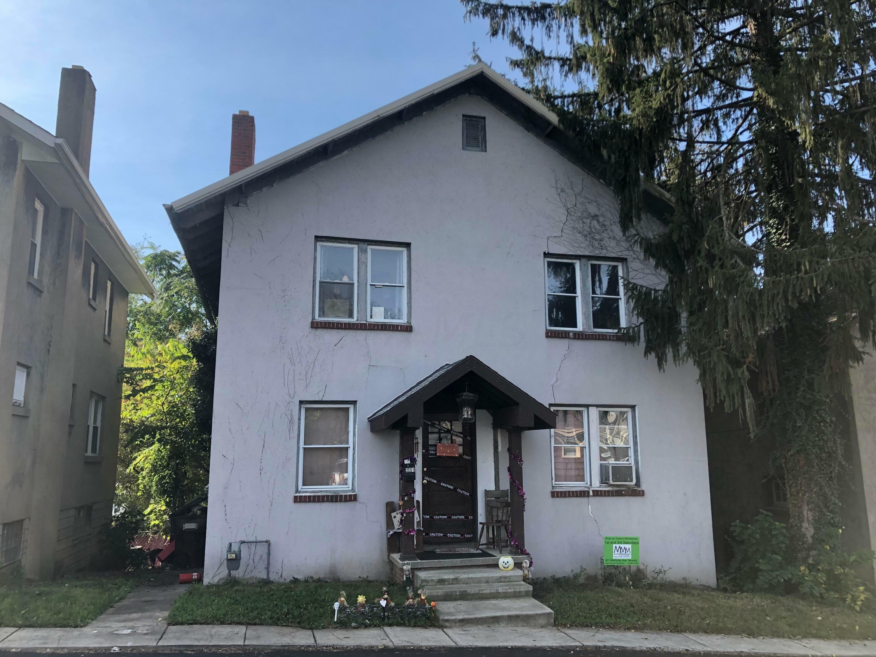 Property Photo: 221 Mound Street OH 43055