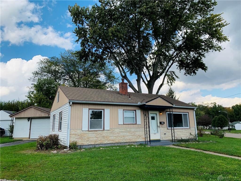 Property Photo: 201 N Brown School Road OH 45377