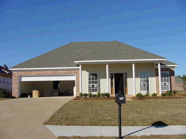 Property Photo:  147 Apple Ridge Drive  MS 39047 